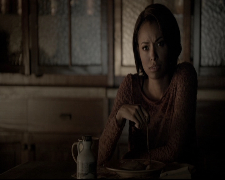 VampireDiariesWorld-dot-nl_6x04BlackHoleSun2138.jpg