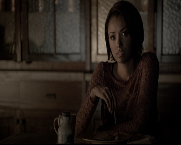 VampireDiariesWorld-dot-nl_6x04BlackHoleSun2145.jpg