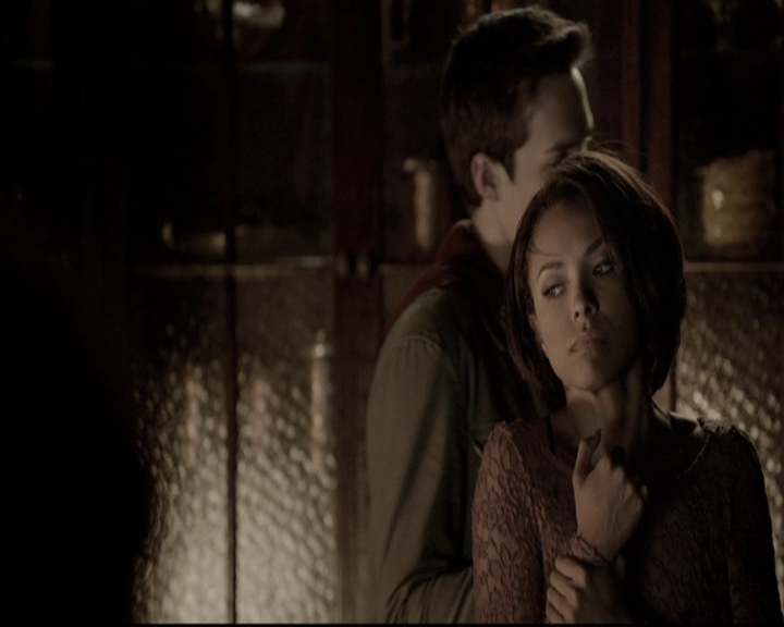 VampireDiariesWorld-dot-nl_6x04BlackHoleSun2188.jpg