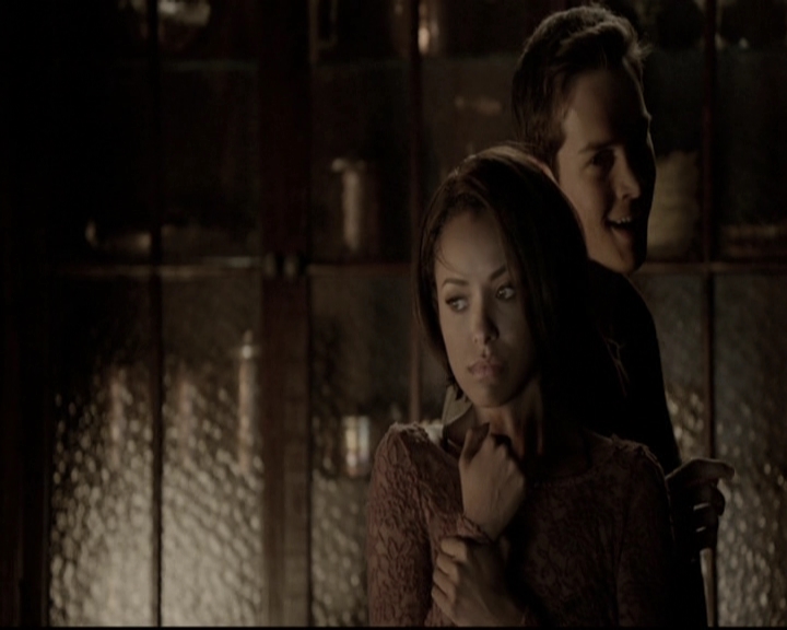 VampireDiariesWorld-dot-nl_6x04BlackHoleSun2189.jpg