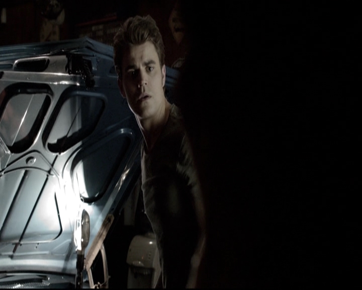 VampireDiariesWorld-dot-nl_6x04BlackHoleSun2237.jpg