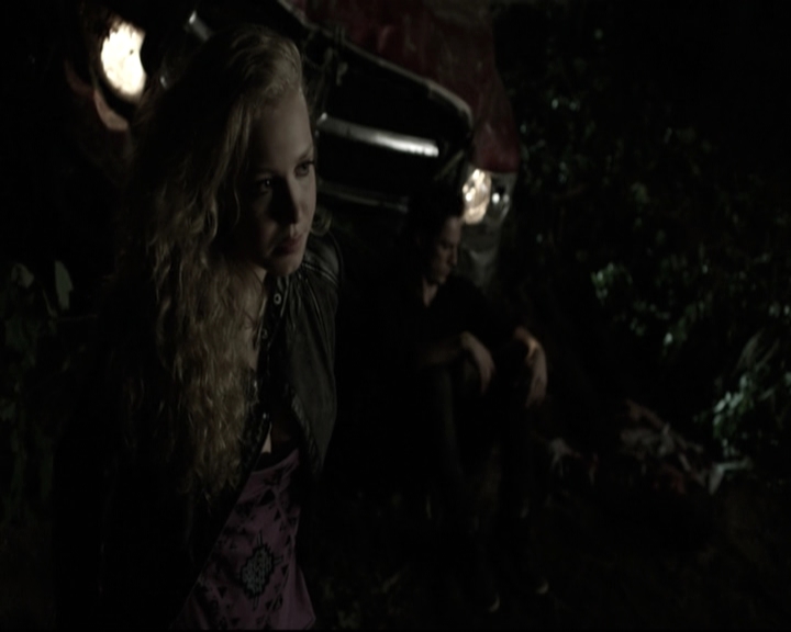 VampireDiariesWorld-dot-nl_6x05The_WorldHasTurnedAndLeftMeHere-deletedscenes0003.jpg