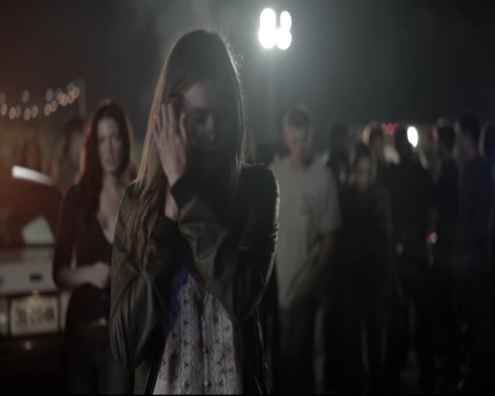 VampireDiariesWorld-dot-nl_6x05The_WorldHasTurnedAndLeftMeHere-deletedscenes0038.jpg