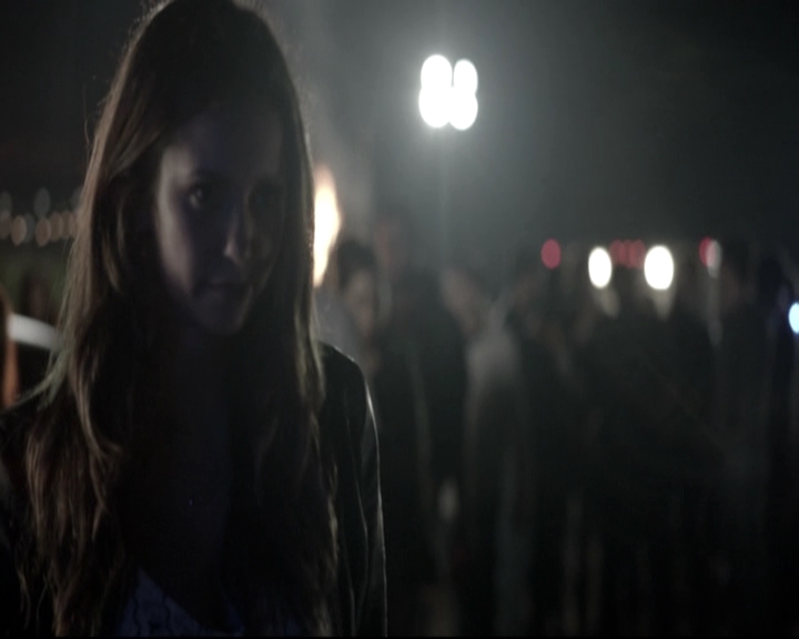 VampireDiariesWorld-dot-nl_6x05The_WorldHasTurnedAndLeftMeHere-deletedscenes0041.jpg