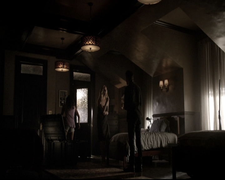 VampireDiariesWorld-dot-nl_6x05The_WorldHasTurnedAndLeftMeHere0174.jpg