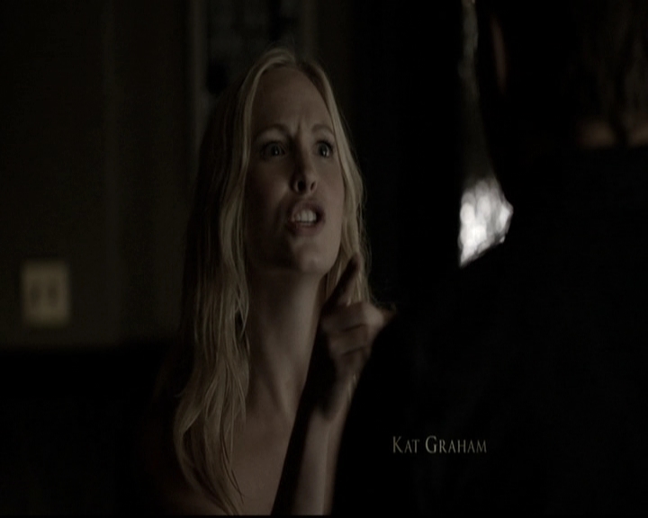 VampireDiariesWorld-dot-nl_6x05The_WorldHasTurnedAndLeftMeHere0175.jpg