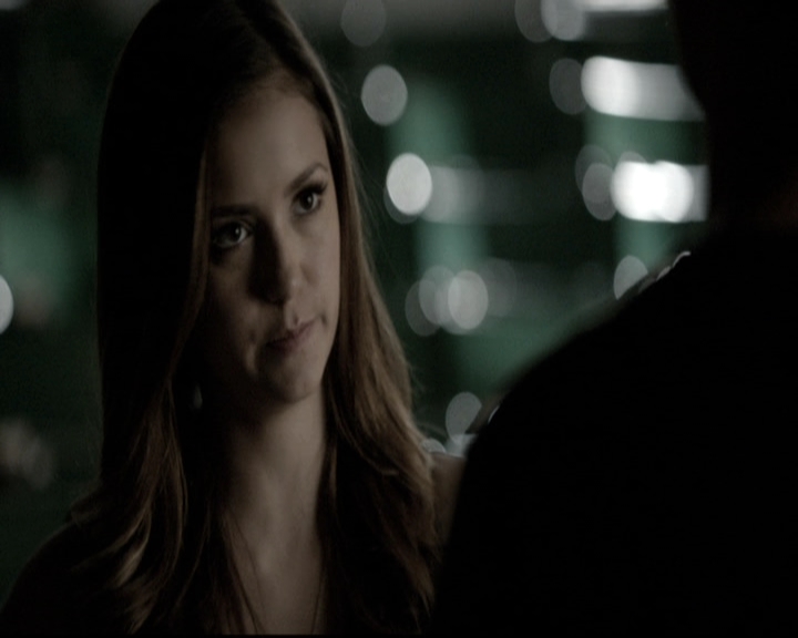 VampireDiariesWorld-dot-nl_6x05The_WorldHasTurnedAndLeftMeHere0319.jpg