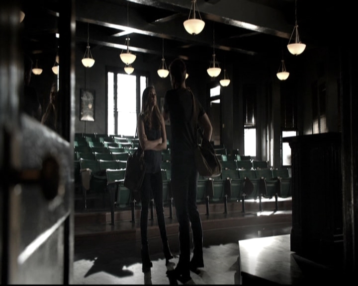 VampireDiariesWorld-dot-nl_6x05The_WorldHasTurnedAndLeftMeHere0342.jpg