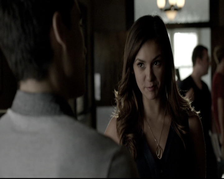 VampireDiariesWorld-dot-nl_6x05The_WorldHasTurnedAndLeftMeHere0405.jpg