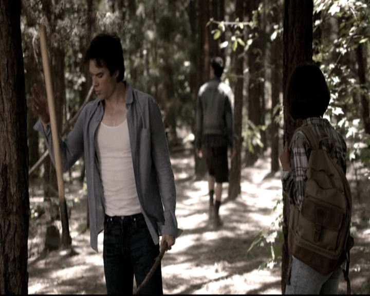 VampireDiariesWorld-dot-nl_6x05The_WorldHasTurnedAndLeftMeHere0505.jpg