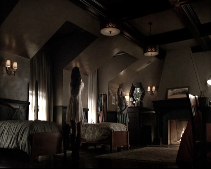 VampireDiariesWorld-dot-nl_6x05The_WorldHasTurnedAndLeftMeHere0521.jpg