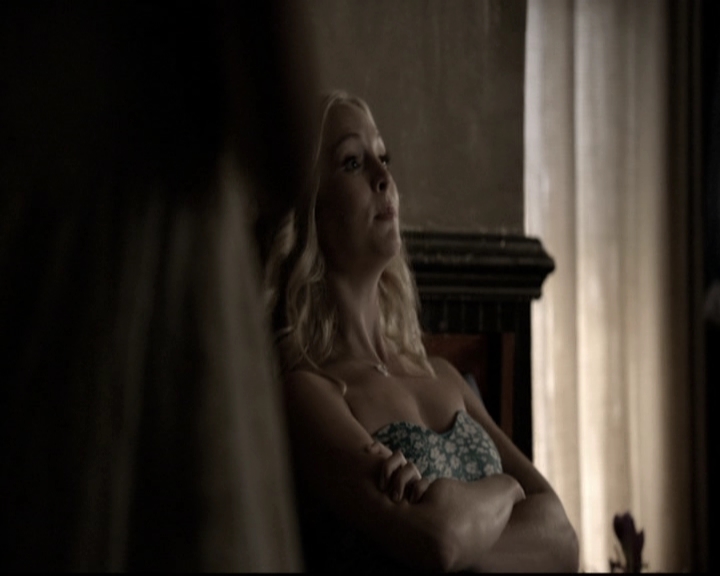 VampireDiariesWorld-dot-nl_6x05The_WorldHasTurnedAndLeftMeHere0530.jpg