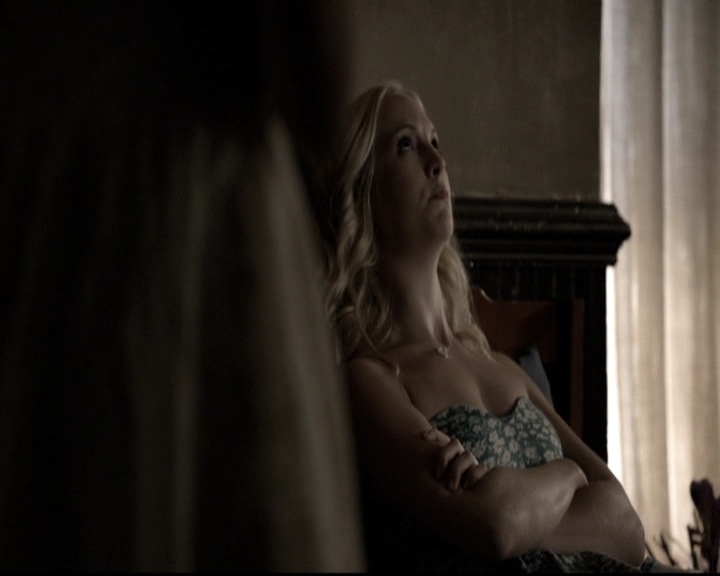 VampireDiariesWorld-dot-nl_6x05The_WorldHasTurnedAndLeftMeHere0531.jpg