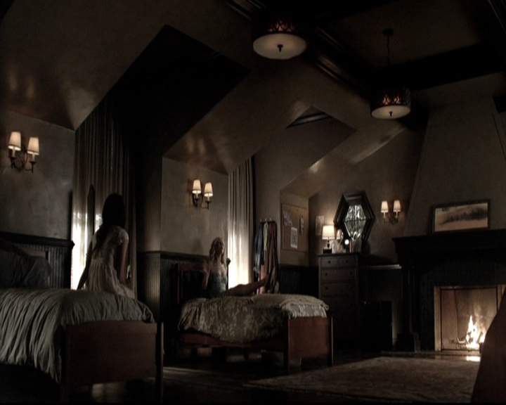 VampireDiariesWorld-dot-nl_6x05The_WorldHasTurnedAndLeftMeHere0549.jpg