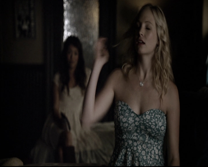 VampireDiariesWorld-dot-nl_6x05The_WorldHasTurnedAndLeftMeHere0552.jpg