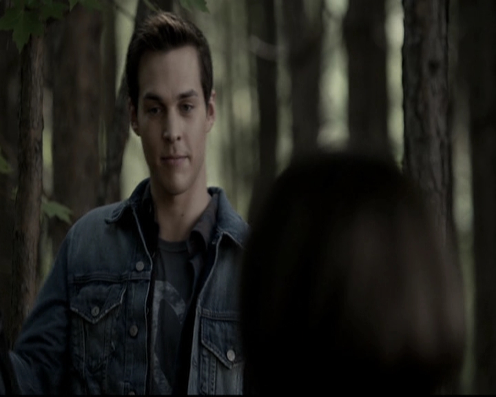 VampireDiariesWorld-dot-nl_6x05The_WorldHasTurnedAndLeftMeHere0809.jpg