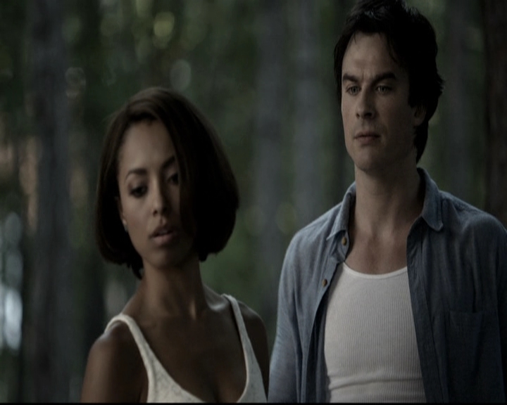 VampireDiariesWorld-dot-nl_6x05The_WorldHasTurnedAndLeftMeHere0909.jpg