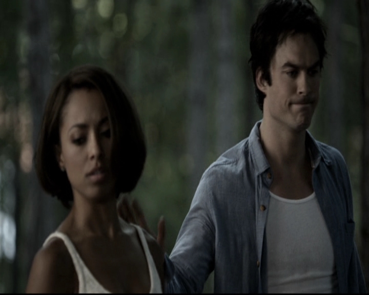 VampireDiariesWorld-dot-nl_6x05The_WorldHasTurnedAndLeftMeHere0910.jpg