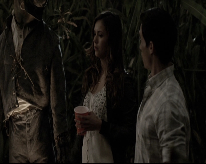 VampireDiariesWorld-dot-nl_6x05The_WorldHasTurnedAndLeftMeHere0921.jpg