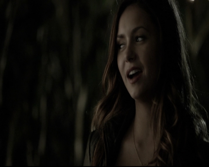 VampireDiariesWorld-dot-nl_6x05The_WorldHasTurnedAndLeftMeHere0950.jpg