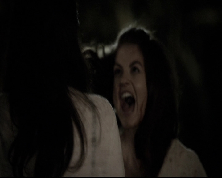 VampireDiariesWorld-dot-nl_6x05The_WorldHasTurnedAndLeftMeHere0977.jpg