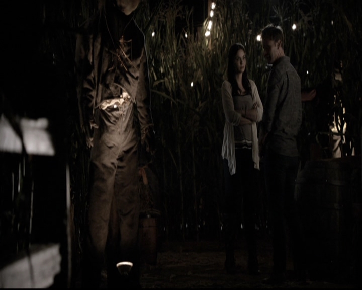 VampireDiariesWorld-dot-nl_6x05The_WorldHasTurnedAndLeftMeHere0997.jpg