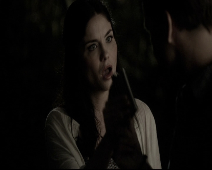 VampireDiariesWorld-dot-nl_6x05The_WorldHasTurnedAndLeftMeHere1017.jpg