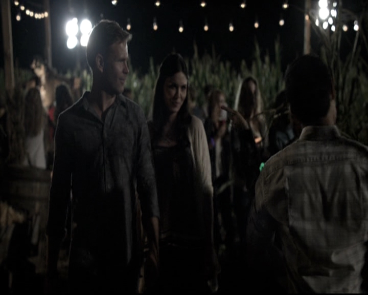 VampireDiariesWorld-dot-nl_6x05The_WorldHasTurnedAndLeftMeHere1041.jpg