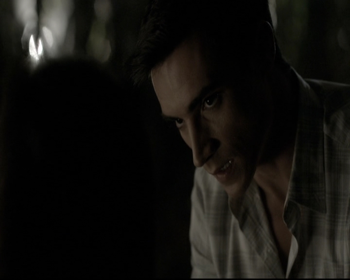 VampireDiariesWorld-dot-nl_6x05The_WorldHasTurnedAndLeftMeHere1126.jpg