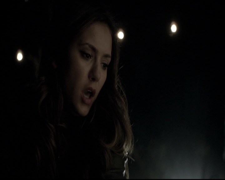 VampireDiariesWorld-dot-nl_6x05The_WorldHasTurnedAndLeftMeHere1136.jpg