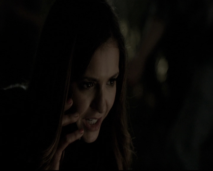 VampireDiariesWorld-dot-nl_6x05The_WorldHasTurnedAndLeftMeHere1165.jpg