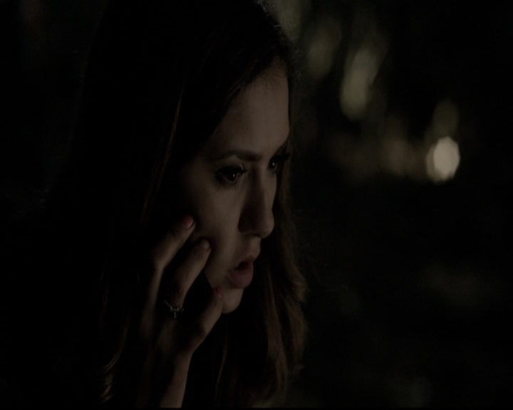 VampireDiariesWorld-dot-nl_6x05The_WorldHasTurnedAndLeftMeHere1172.jpg