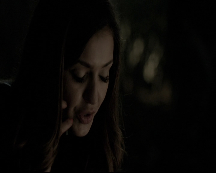 VampireDiariesWorld-dot-nl_6x05The_WorldHasTurnedAndLeftMeHere1176.jpg