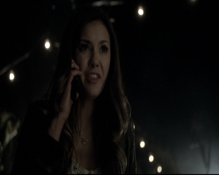 VampireDiariesWorld-dot-nl_6x05The_WorldHasTurnedAndLeftMeHere1179.jpg