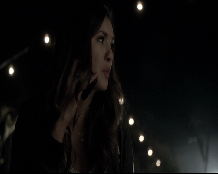 VampireDiariesWorld-dot-nl_6x05The_WorldHasTurnedAndLeftMeHere1180.jpg