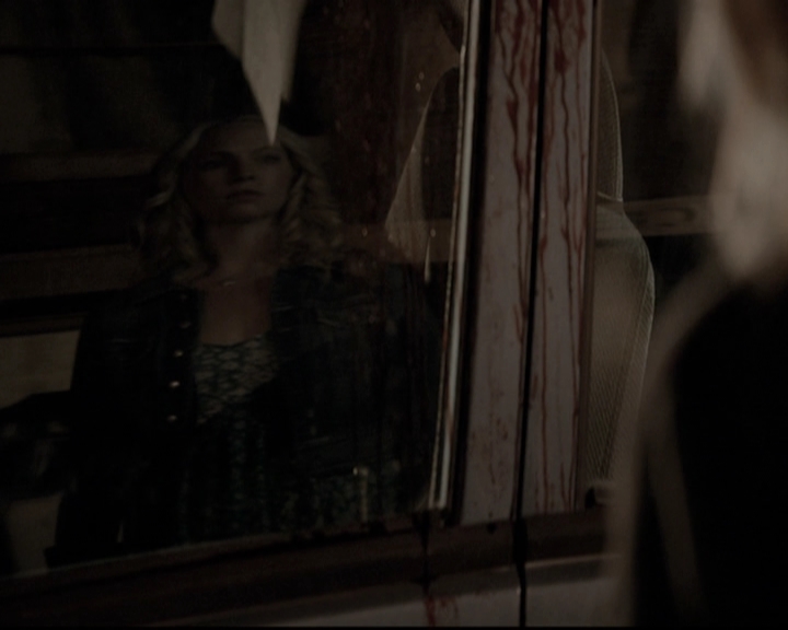 VampireDiariesWorld-dot-nl_6x05The_WorldHasTurnedAndLeftMeHere1227.jpg