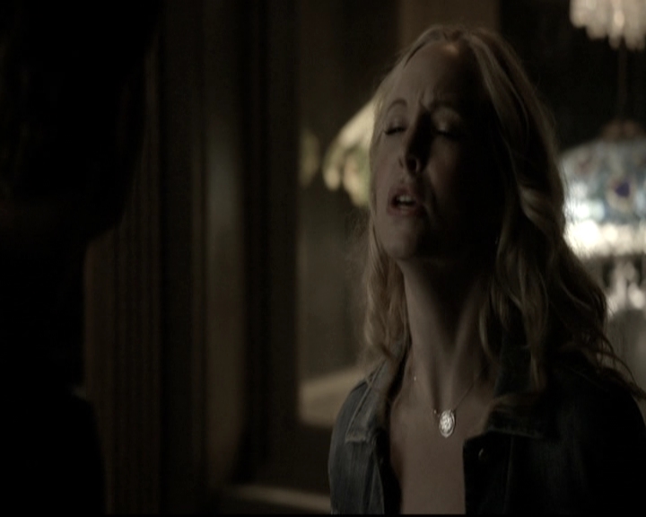 VampireDiariesWorld-dot-nl_6x05The_WorldHasTurnedAndLeftMeHere1241.jpg