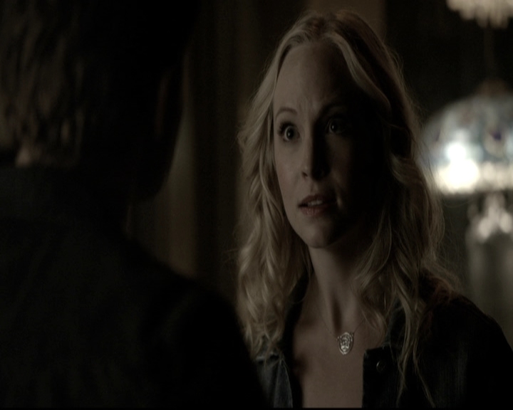 VampireDiariesWorld-dot-nl_6x05The_WorldHasTurnedAndLeftMeHere1249.jpg