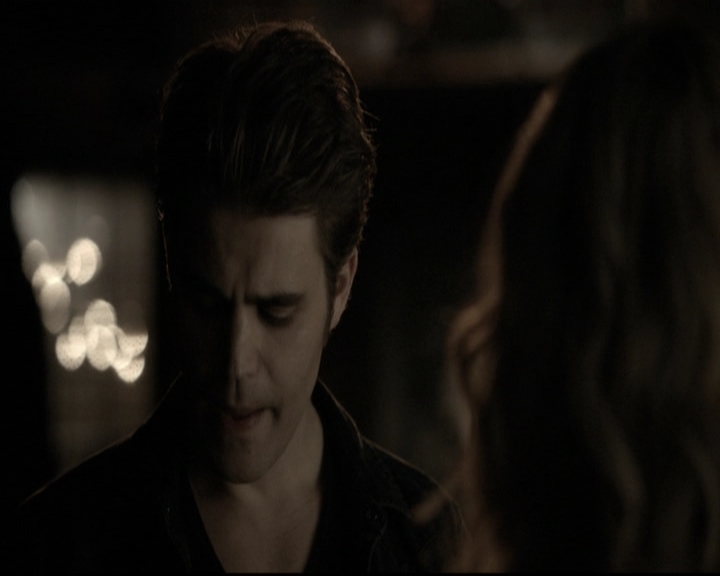 VampireDiariesWorld-dot-nl_6x05The_WorldHasTurnedAndLeftMeHere1252.jpg