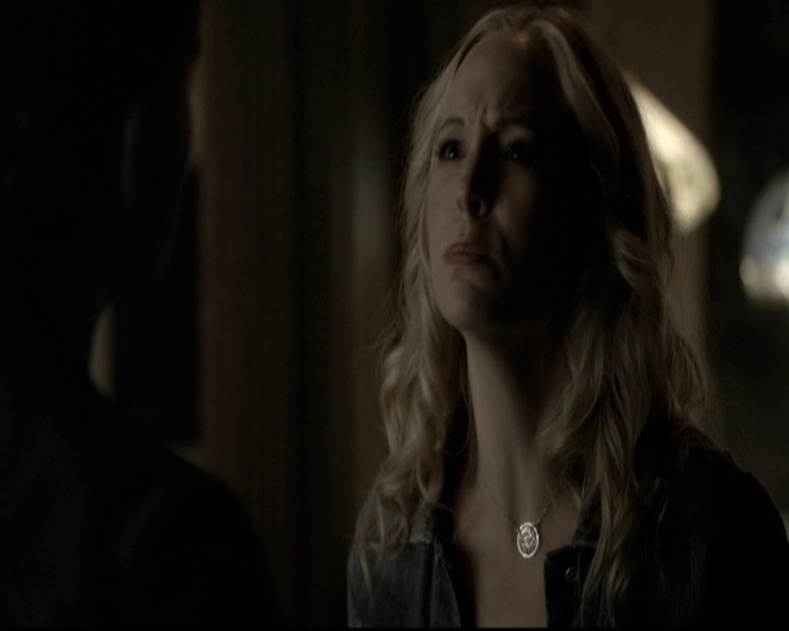 VampireDiariesWorld-dot-nl_6x05The_WorldHasTurnedAndLeftMeHere1256.jpg