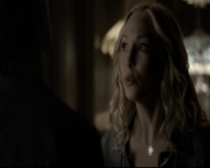 VampireDiariesWorld-dot-nl_6x05The_WorldHasTurnedAndLeftMeHere1258.jpg