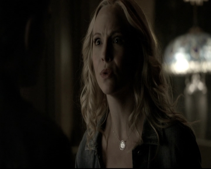 VampireDiariesWorld-dot-nl_6x05The_WorldHasTurnedAndLeftMeHere1268.jpg