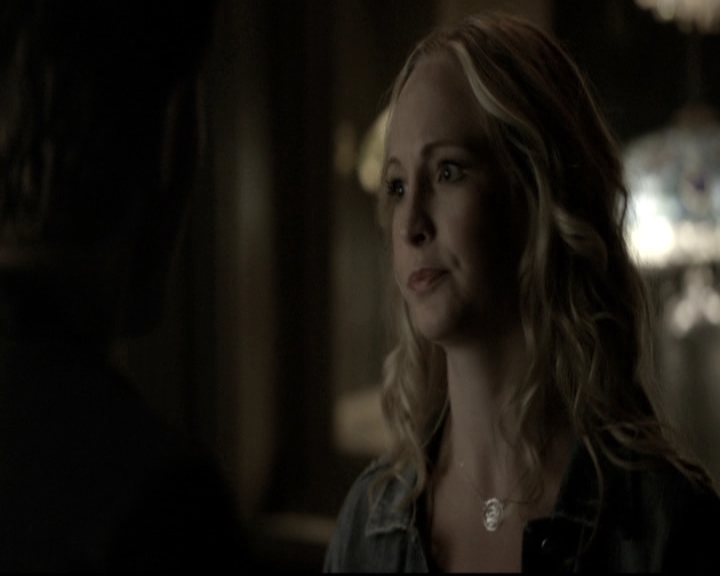 VampireDiariesWorld-dot-nl_6x05The_WorldHasTurnedAndLeftMeHere1271.jpg