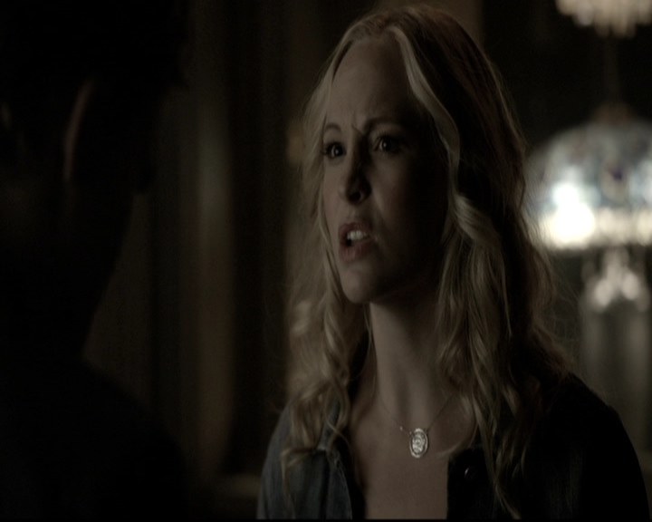 VampireDiariesWorld-dot-nl_6x05The_WorldHasTurnedAndLeftMeHere1294.jpg