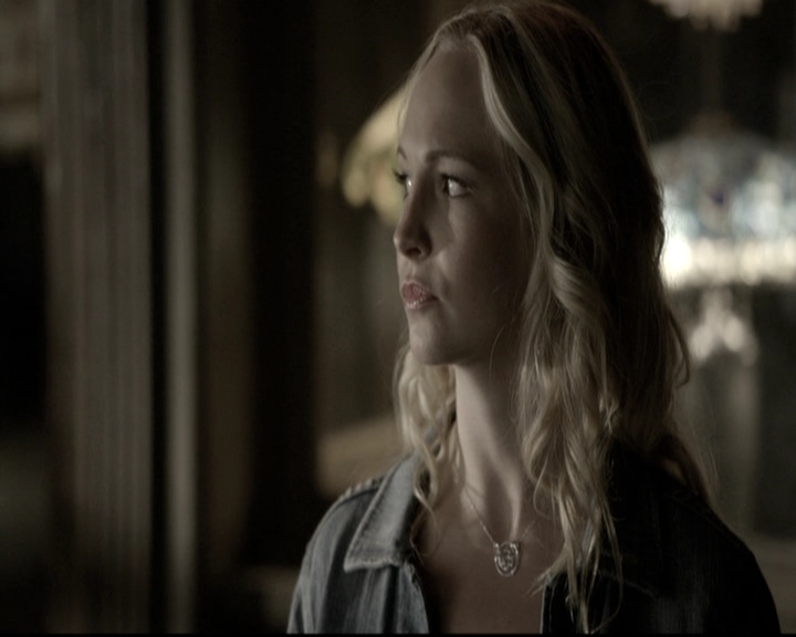 VampireDiariesWorld-dot-nl_6x05The_WorldHasTurnedAndLeftMeHere1311.jpg