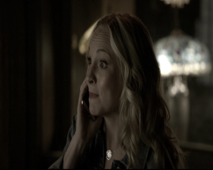 VampireDiariesWorld-dot-nl_6x05The_WorldHasTurnedAndLeftMeHere1320.jpg