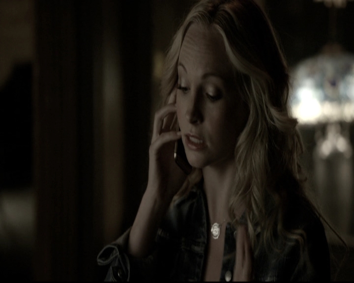 VampireDiariesWorld-dot-nl_6x05The_WorldHasTurnedAndLeftMeHere1327.jpg