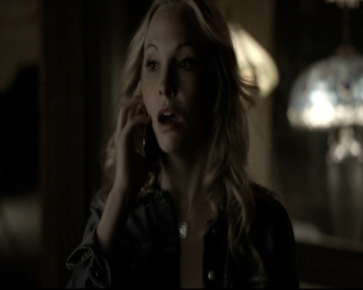 VampireDiariesWorld-dot-nl_6x05The_WorldHasTurnedAndLeftMeHere1328.jpg