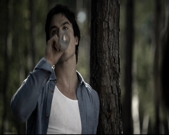 VampireDiariesWorld-dot-nl_6x05The_WorldHasTurnedAndLeftMeHere1350.jpg