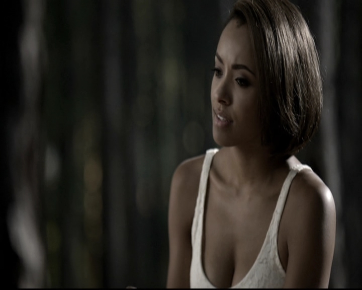 VampireDiariesWorld-dot-nl_6x05The_WorldHasTurnedAndLeftMeHere1372.jpg